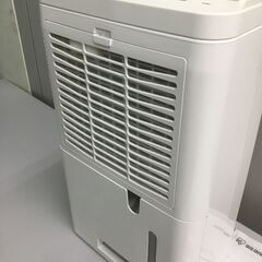 【🍀超美品】アイリスオーヤマ(IRIS OHYAMA) 除湿機 衣類乾燥 除湿器 コンプレッサー式 強力 タイマー付 静音設計 オートルーバー 除湿量 6.5L ホワイト DCE-6515の画像