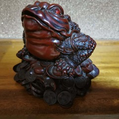 置き物　ガマの画像