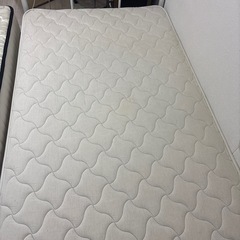 シングルマットレスの画像