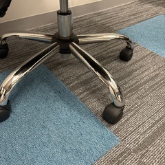 オフィスチェアの画像