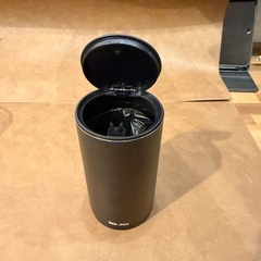 ボトル型 ゴミ箱 ダストボックスの画像