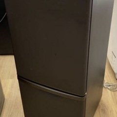 冷蔵庫【配達無料お届け設置出来ます💫都内近郊🚚】✨信頼のPanasonic製✨2024年新品購入品✨自動霜取り機能❄️除菌クリーニング済の超極美品✨他にも冷蔵庫.洗濯機.電子レンジ.オーブン電子レンジ.炊飯器.テーブル&椅子.机&チェアー.ベット&マットレス.ドレッサーなど多種多様な美品が有ります✨お気軽にお問い合わせ下さい💫の画像