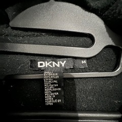 【DKNY】フード付きジャケット　ジャンパーの画像