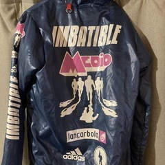 adidas ブルゾン ジャンパーの画像