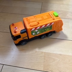 ゴミ収集車　おもちゃの画像