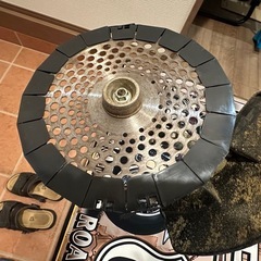 草刈機 エンジン  1、2回使用のほぼ新品の画像