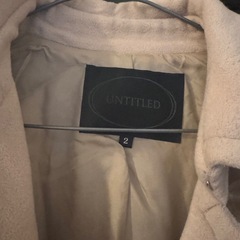 【レディースコート／淡いベージュ】の画像