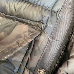 ZARA BOYS 迷彩柄ダウン風コート 7/8 128サイズの画像