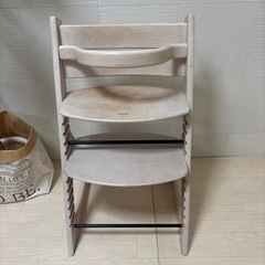 ベビーチェア・ダイニングチェア・の画像