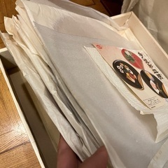 多洋和皿揃 和風プレート 朱×金色 5枚組 合成漆器 お正月の画像