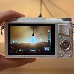 OLYMPUS SH-1 ホワイト デジタルカメラの画像