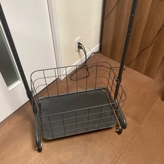 スチールラックの画像