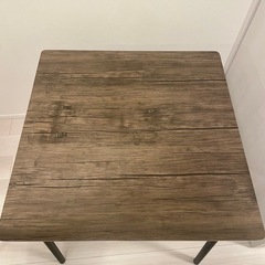 B-Company テーブル（テーブル➕チェアｘ2で1800円） 12/19引取り0円
の画像