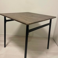 B-Company テーブル（テーブル➕チェアｘ2で1800円） 12/19引取り0円
の画像