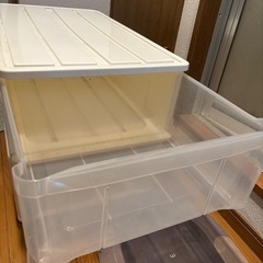 衣装ケースの画像