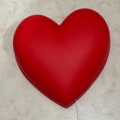 IKEAの子供部屋用照明の画像