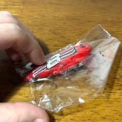 (お取引中)ルアー 8TM 赤色 バイブレーションの画像