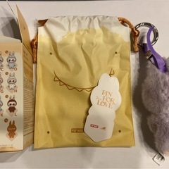 ラブブ　正規品の画像