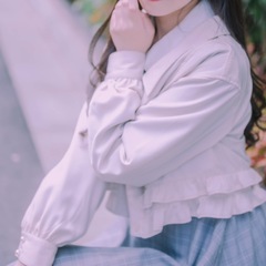 titty&Co. ショート丈 フリル ジャケット アイボリー 白の画像