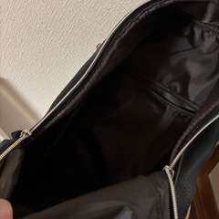 美品✨定価5080円✨レディースリュック　フェイクレザー　BLACKの画像