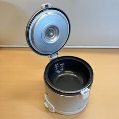 リンナイ 都市ガス用 ３合炊き ガス炊飯器 こがまる RR-030FS（グレイッシュホワイト）2020年製の画像