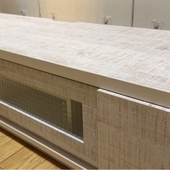 テレビ台の画像