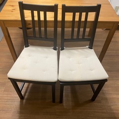 テーブル&イス2脚セットの画像