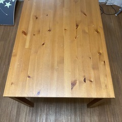 テーブル&イス2脚セットの画像