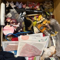 雑貨　化粧品　文房具とか色々の画像