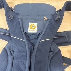 美品　elgobaby エルゴベビー　オムニブリーズ　高級抱っこ紐　青の画像