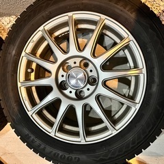 2021年バリ溝185/60R15スタッドレスタイヤ　の画像