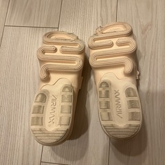 nike靴　サンダルの画像