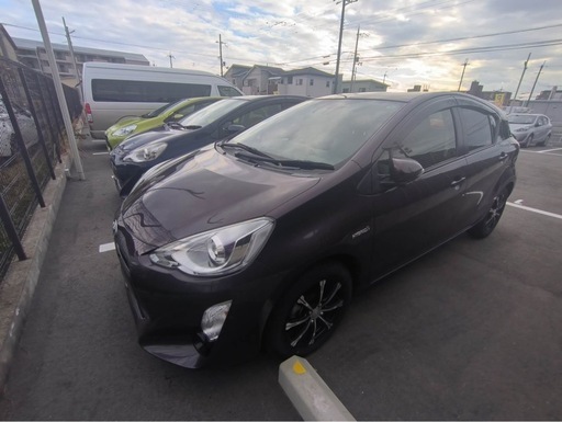 トヨタ　アクア65000km