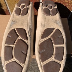 UGG ホワイト ローファーの画像