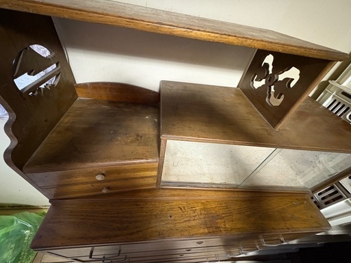 昭和レトロヴィンテージ飾り棚付きタンス珍しいガラ (はなこ) 陶の収納