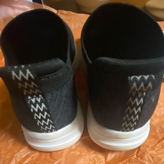 ワークマンシューズ　23.５㌢の画像