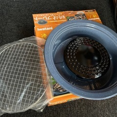 イワタニ カセットコンロと網焼きプレートの画像