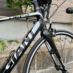 Giant Defy ロードバイク(美品)
の画像