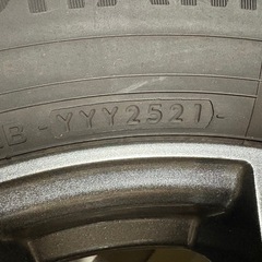 アルファード 20 30 スタッドレスタイヤの画像