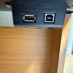 Roland HP504 電子ピアノの画像