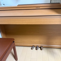 Roland HP504 電子ピアノの画像