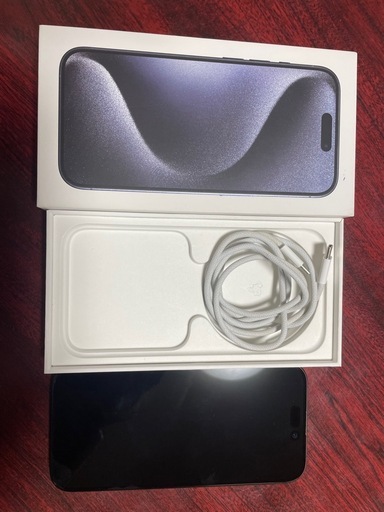 値下げ 美品 Iphone 15pro  SIMフリー　256GB