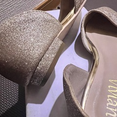 vivian グリッター　ローヒールパンプス　の画像