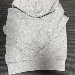 90センチ　フード付きパーカーの画像