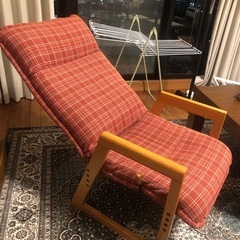 リクライニング付き座椅子の画像
