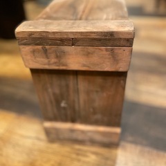 木の棚の画像