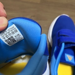 アディダス　adidas スニーカー　23.5 未使用の画像