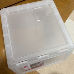 DAISO しゅうのうけー収納ケースの画像