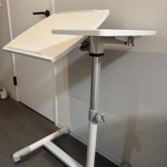 移動・昇降可能デスクの画像