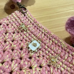 ハンドメイド編み物　スマホショルダーバッグの画像